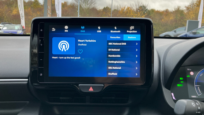 Toyota Yaris 1.5 Hybrid Design 5dr CVT Hybrid Hatchback